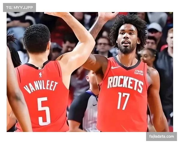 火箭125-105战胜爵士,杰伦·格林26分引领快攻反击 火箭125-105战胜爵士,杰伦·格林26分引领快攻反击